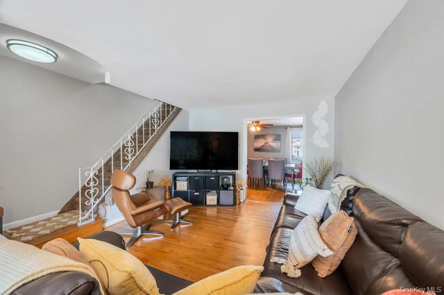 8913 84th Street, Woodhaven, NY 11421