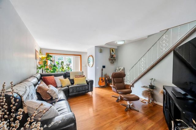 8913 84th Street, Woodhaven, NY 11421