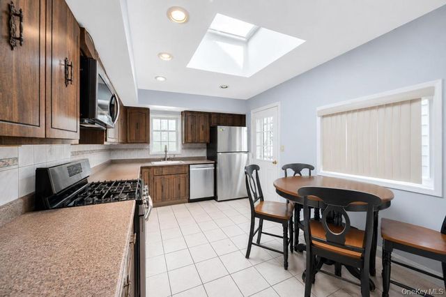 8913 84th Street, Woodhaven, NY 11421