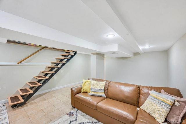 8913 84th Street, Woodhaven, NY 11421