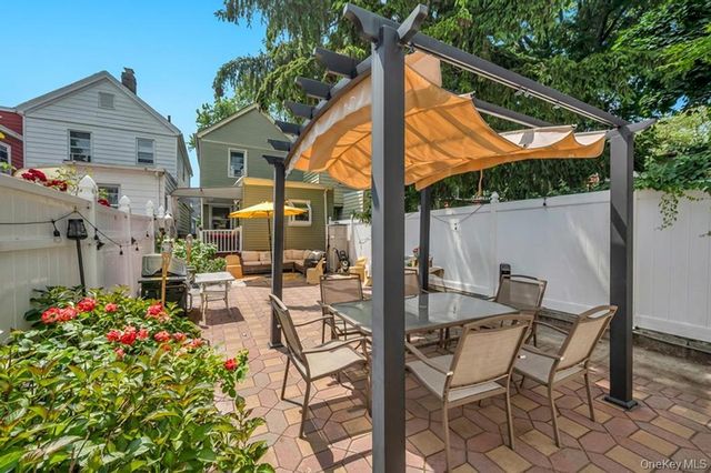 8913 84th Street, Woodhaven, NY 11421