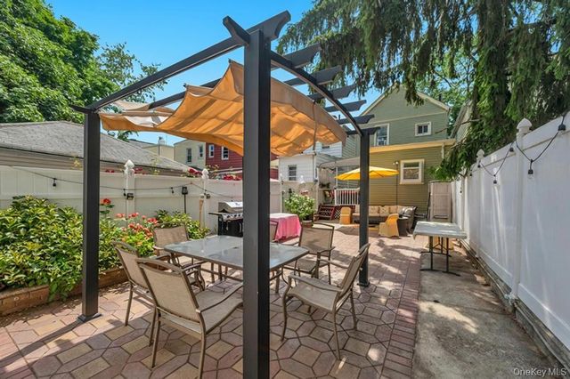 8913 84th Street, Woodhaven, NY 11421