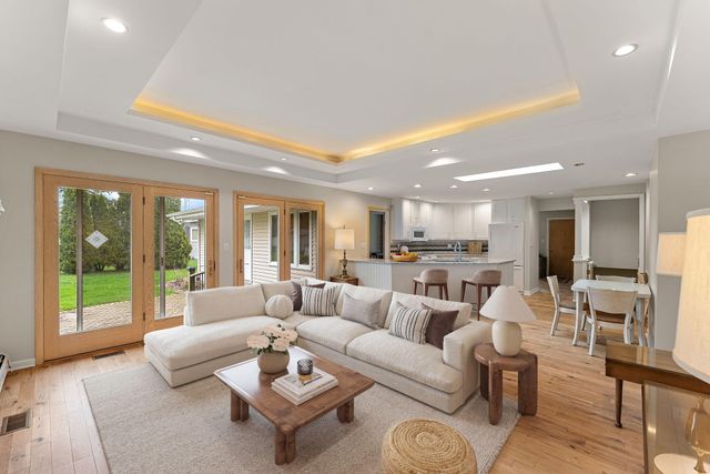 136 Country Club Drive, La Porte, IN 46350