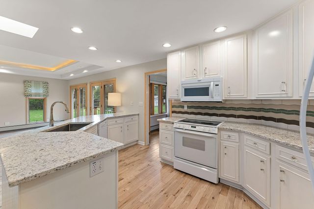 136 Country Club Drive, La Porte, IN 46350