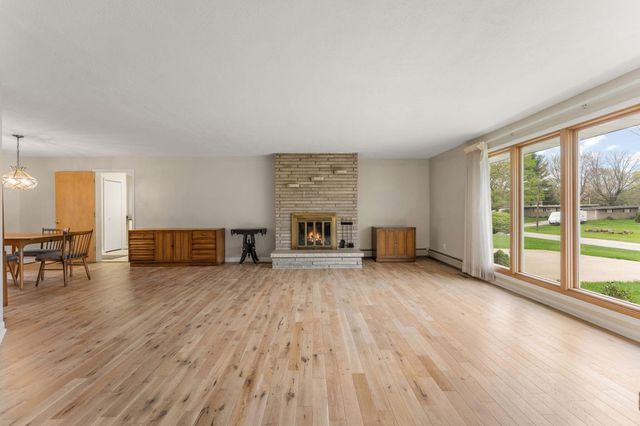 136 Country Club Drive, La Porte, IN 46350