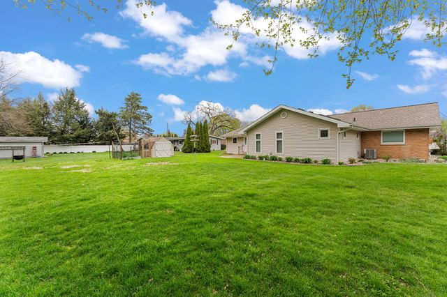 136 Country Club Drive, La Porte, IN 46350