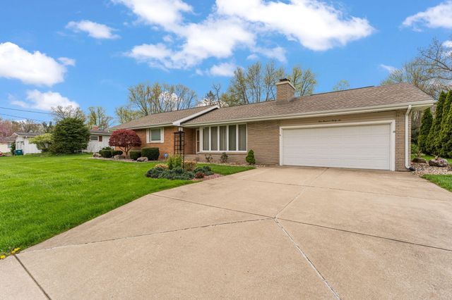 136 Country Club Drive, La Porte, IN 46350