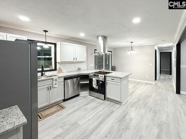 2037 Windsor Drive, Cayce, SC 29033