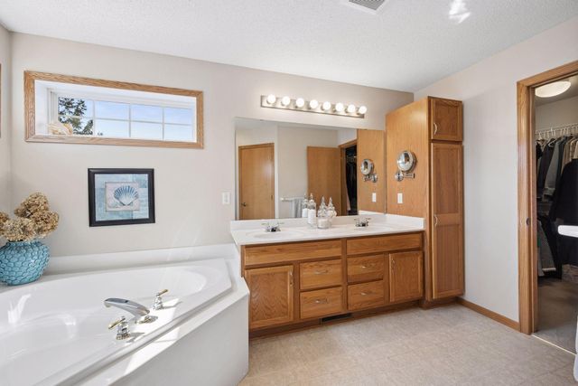 7836 Parquet Avenue NE, Otsego, MN 55330