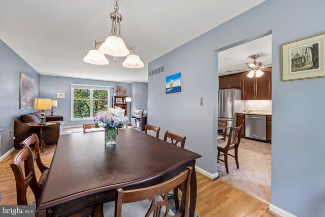 6415 HICKORY LN, Sykesville, MD 21784