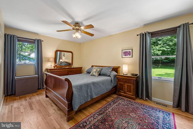 6415 HICKORY LN, Sykesville, MD 21784
