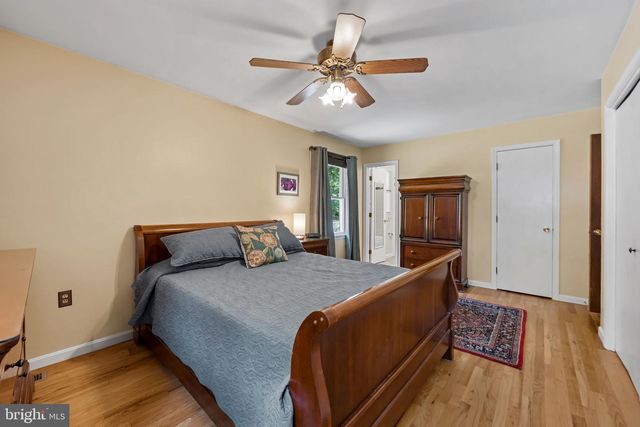 6415 HICKORY LN, Sykesville, MD 21784