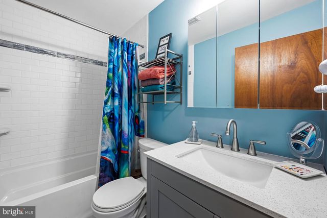 6415 HICKORY LN, Sykesville, MD 21784