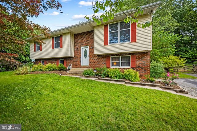6415 HICKORY LN, Sykesville, MD 21784