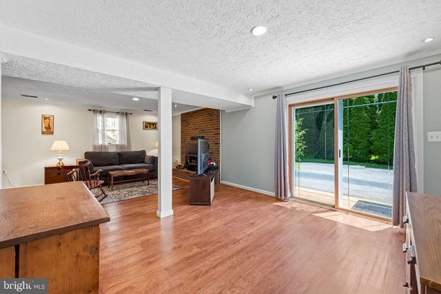 6415 HICKORY LN, Sykesville, MD 21784