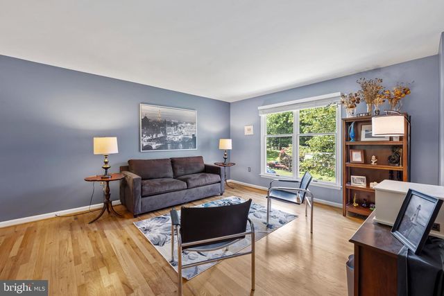 6415 HICKORY LN, Sykesville, MD 21784