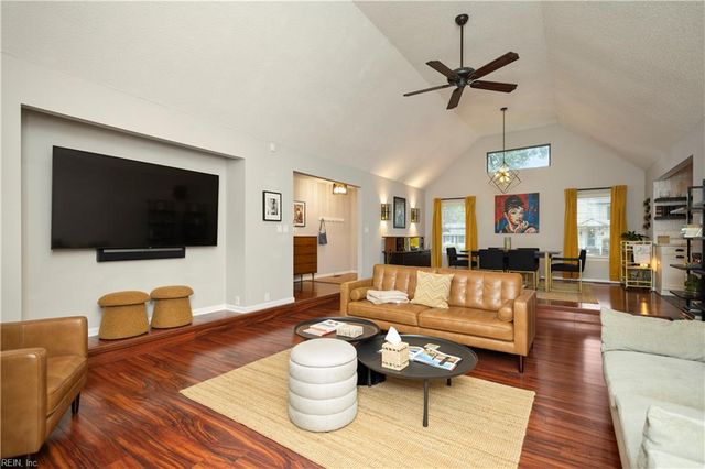 2220 Wind Branch CIR, Virginia Beach, VA 23456
