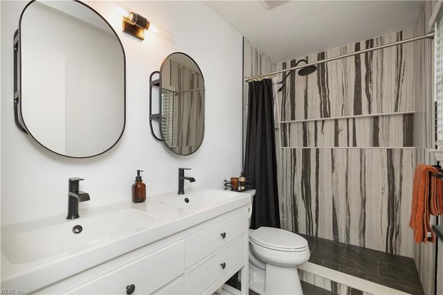 2220 Wind Branch CIR, Virginia Beach, VA 23456