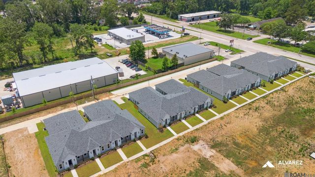 2751 Belfry Dr, Baton Rouge, LA 70816