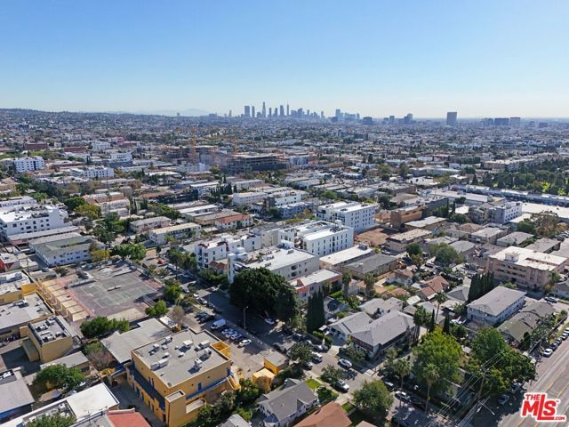 5830 La Mirada Avenue, Los Angeles, CA 90038
