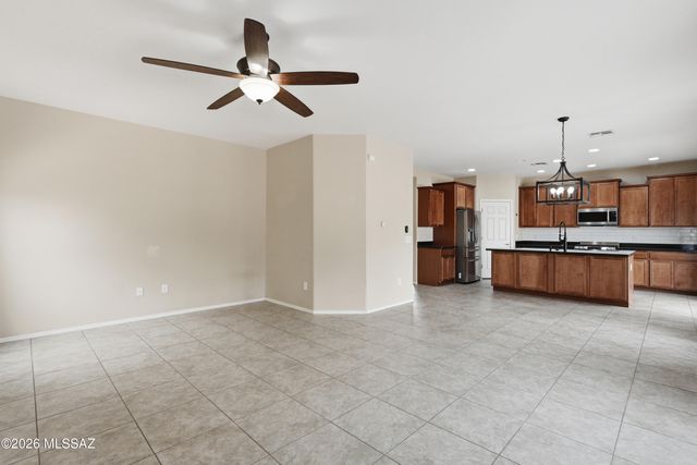 8978 W Cloudwood Drive, Marana, AZ 85653