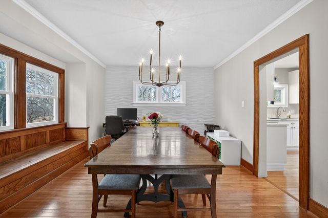 5617 Grand Avenue, Des Moines, IA 50312