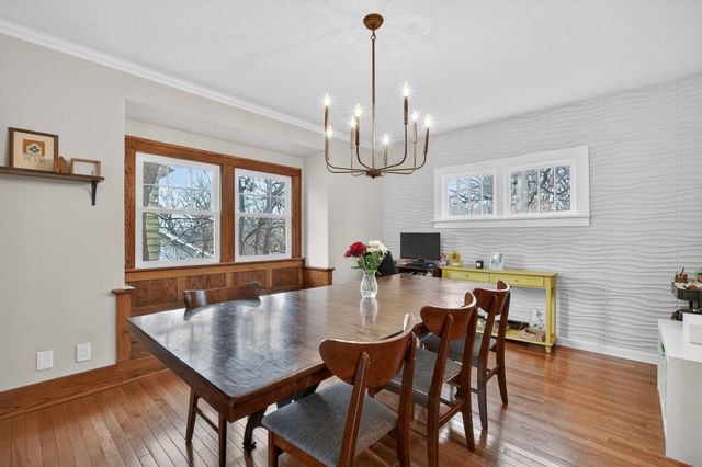 5617 Grand Avenue, Des Moines, IA 50312