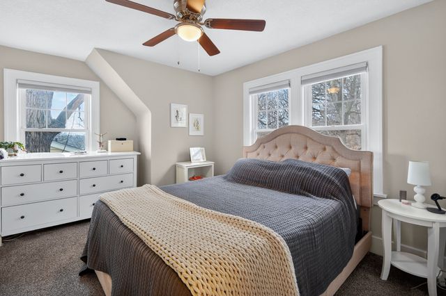 5617 Grand Avenue, Des Moines, IA 50312