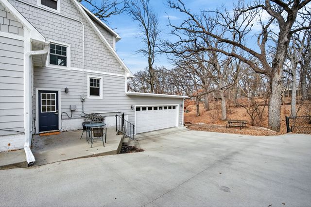 5617 Grand Avenue, Des Moines, IA 50312