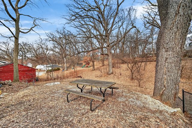 5617 Grand Avenue, Des Moines, IA 50312