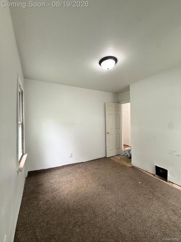 9536 Plainview Avenue, Detroit, MI 48228