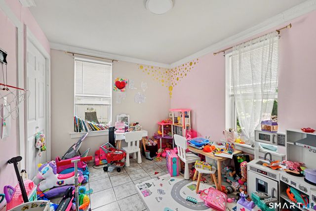44 Toms Road, Stamford, CT 06902