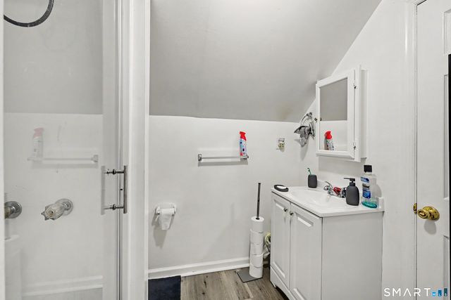 44 Toms Road, Stamford, CT 06902