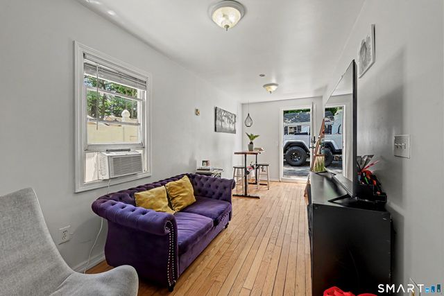 44 Toms Road, Stamford, CT 06902