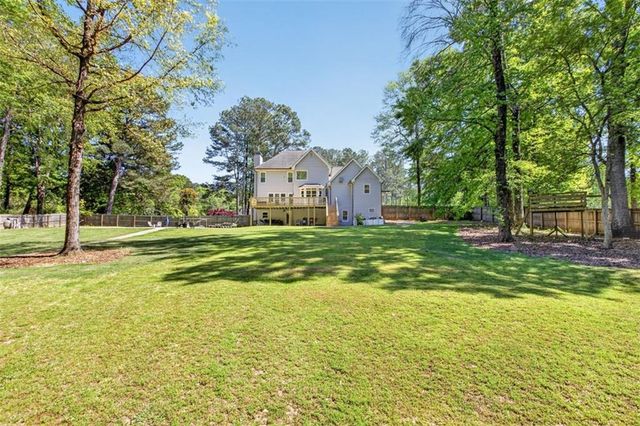 2700 Bay Ridge Drive, Loganville, GA 30052