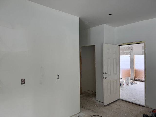 15 Rock Ridge Boulevard, Lebanon, NH 03755