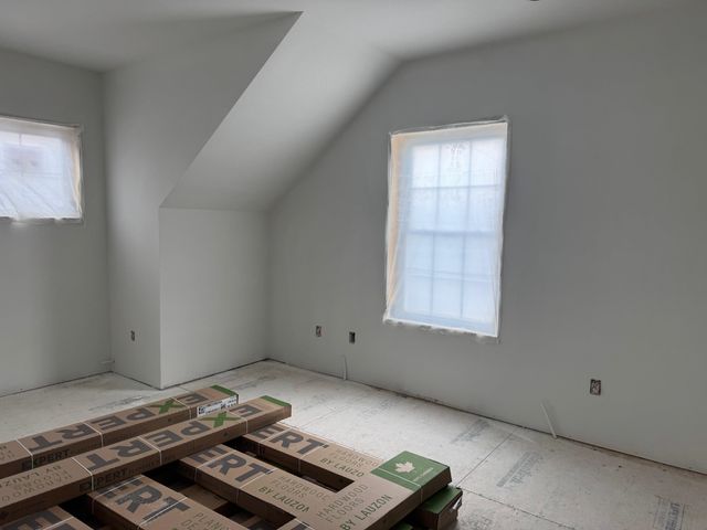 15 Rock Ridge Boulevard, Lebanon, NH 03755