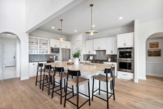 204 Ringtail Stream DR, Lakeway, TX 78738