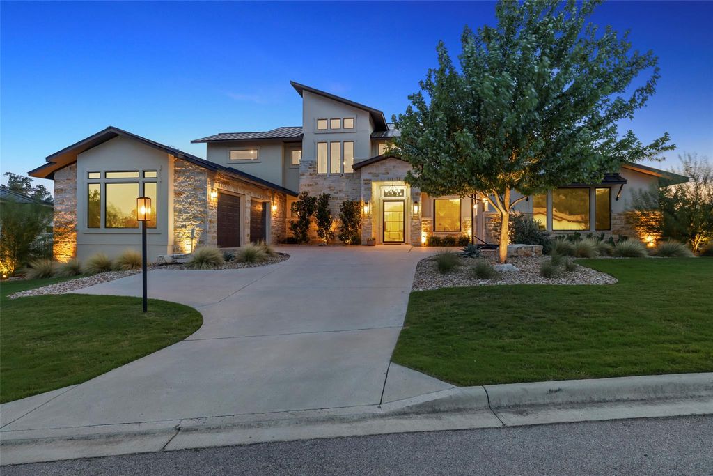 204 Ringtail Stream DR, Lakeway, TX 78738
