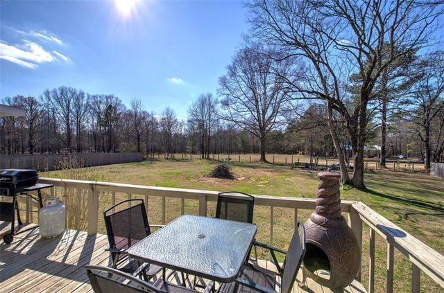 92 SW S Avery SW Road, Rome, GA 30165