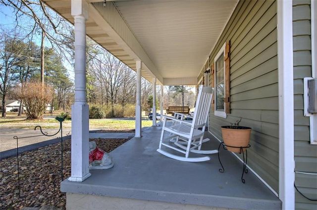 92 SW S Avery SW Road, Rome, GA 30165