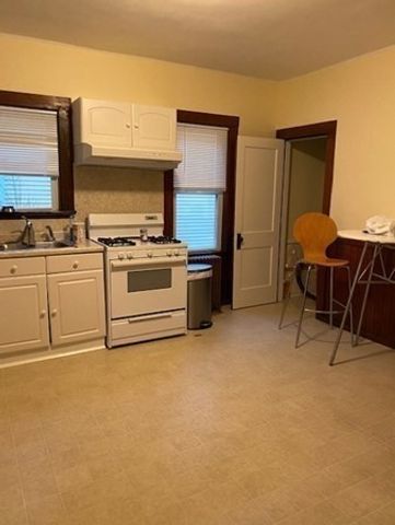 68 Burnside 1, Medford, MA 02155