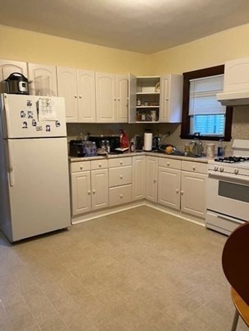 68 Burnside 1, Medford, MA 02155