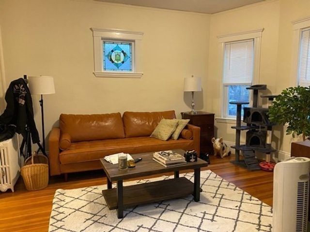 68 Burnside 1, Medford, MA 02155