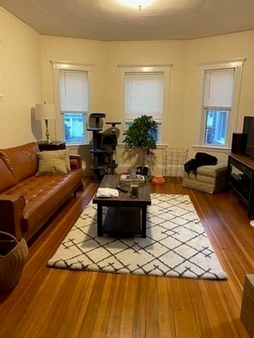 68 Burnside 1, Medford, MA 02155