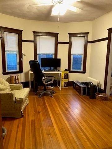 68 Burnside 1, Medford, MA 02155