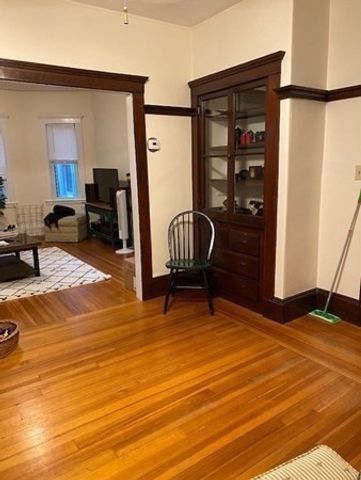 68 Burnside 1, Medford, MA 02155