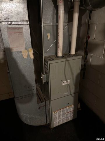 1800 N MACHIN Avenue, Peoria, IL 61604