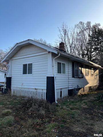 1800 N MACHIN Avenue, Peoria, IL 61604