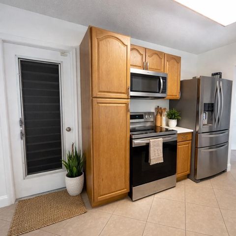 1902 SW 22nd Avenue, Boynton Beach, FL 33426